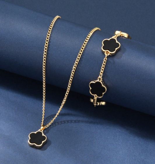 Set Unisex Business Fashion Design Classic Lucky Clover Pendant Necklace And Bracelet Set