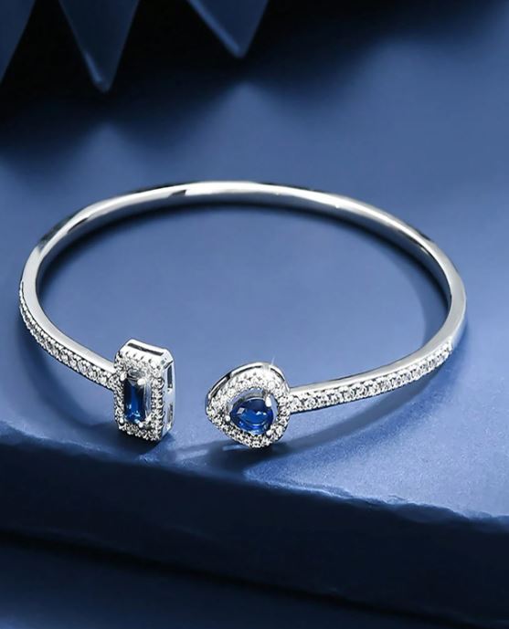 Fashion Square Cubic Zirconia Decorative Bangle Bracelet, Blue/Silver Color, Suitable For Women Everyday Wear